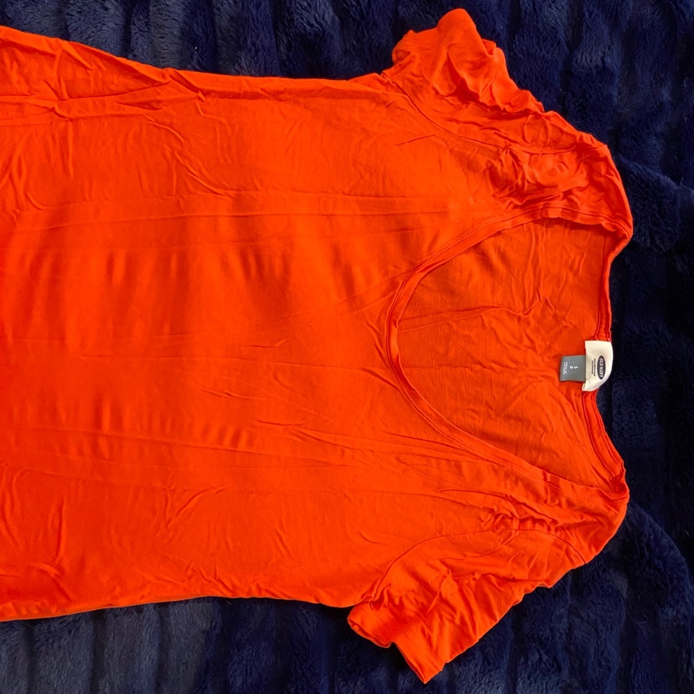 Orange t-shirt